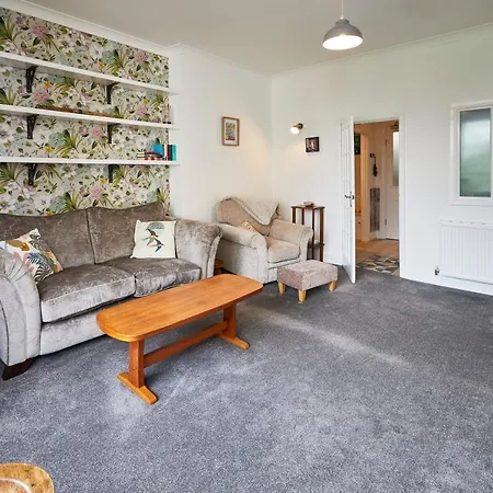 Apartment Host & - Flat 4, Groveside